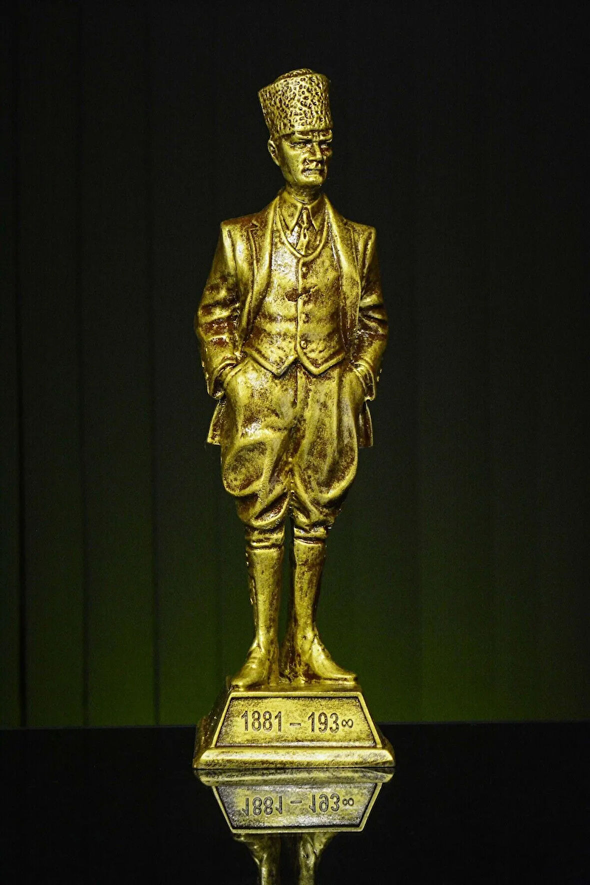 Özel Tasarım Büyük Boy Mustafa Kemal Atatürk Altın / Bronz Heykel Biblo