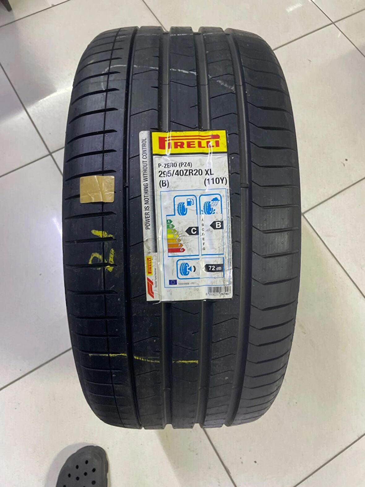 Pirelli P-Zero (PZ4) 295/40R20 110Y XL (B) Yaz Lastiği - Üretim Yılı: 2021