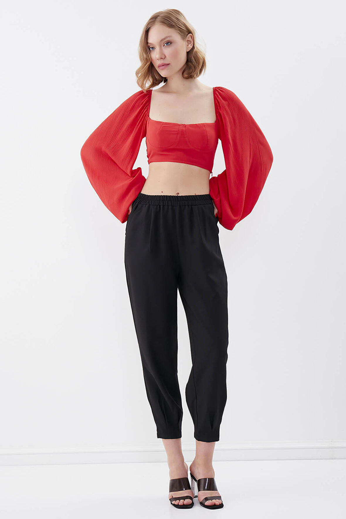 Beli Lastikli Pileli Yüksek Bel Pantolon