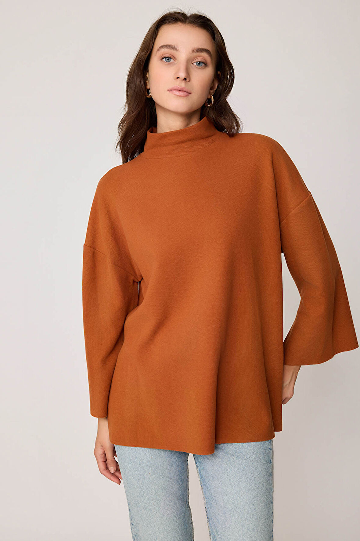 Düşük Kol Yakalı Yanlar Yırtmaçlı Örme Oversize Bluz