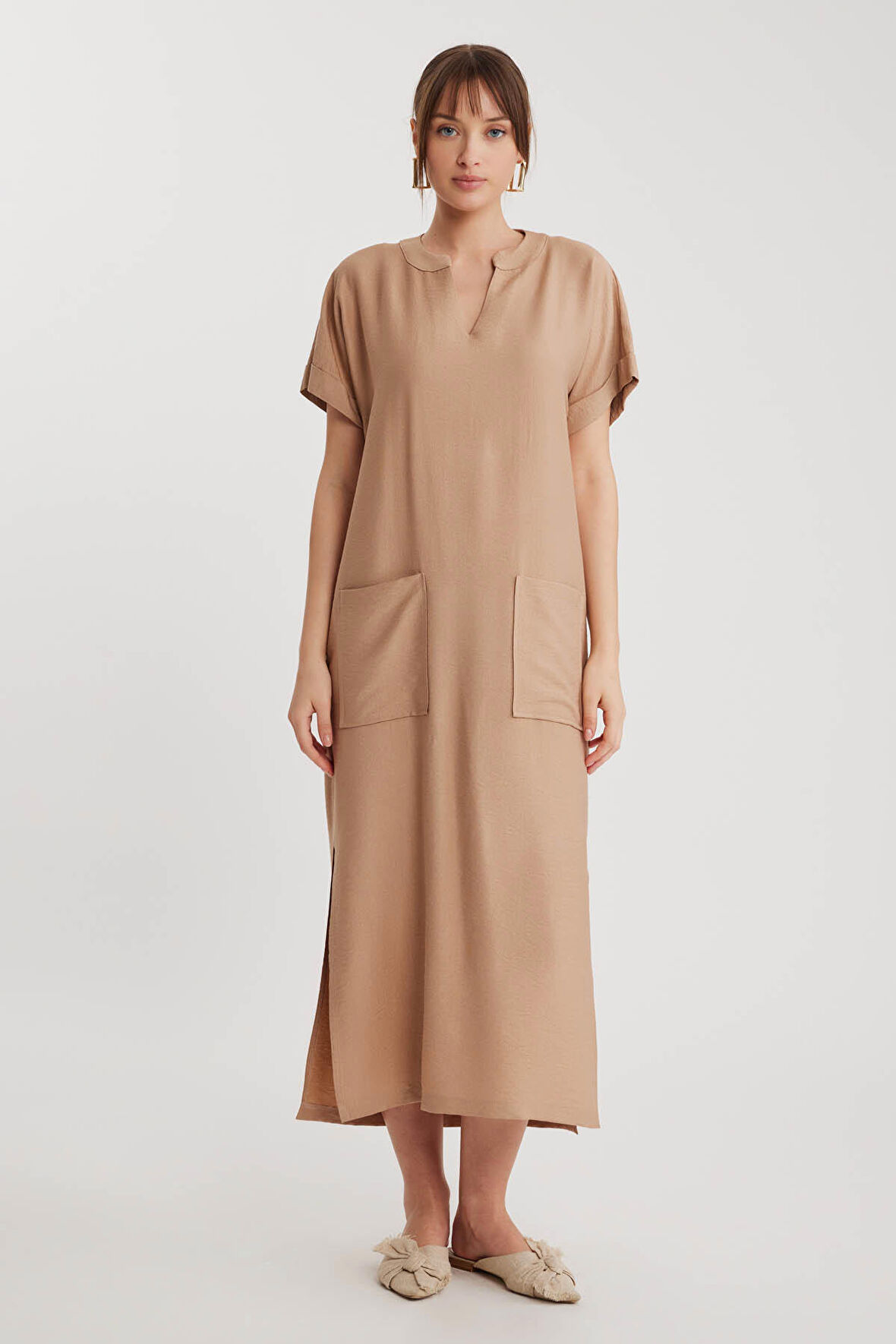 Yanları Yırtmaçlı Çift Cep Elbise