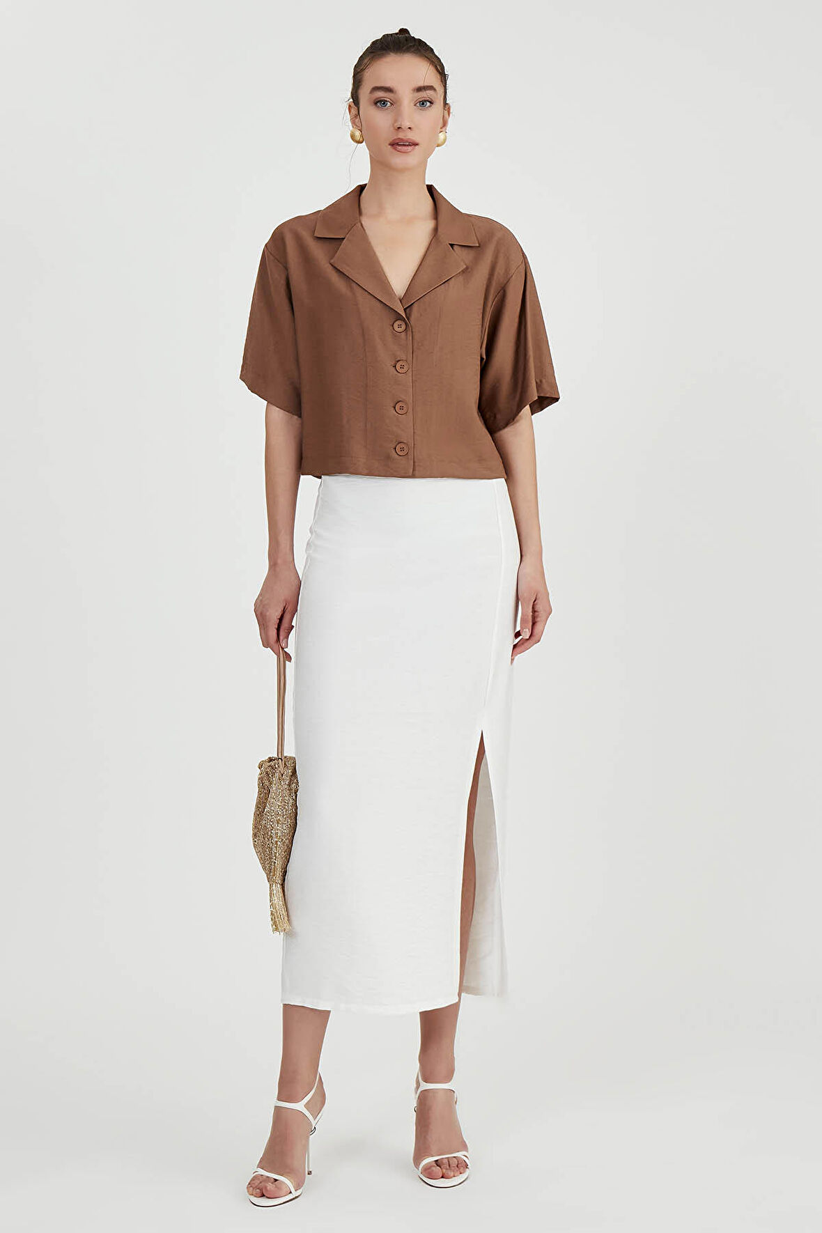 Önden Yırtmaçlı Midi Boy Etek