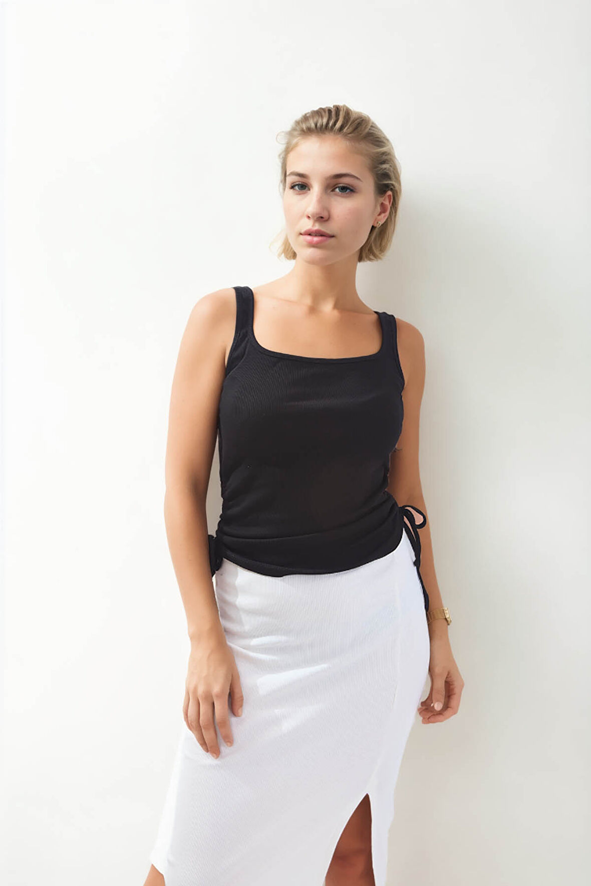 Yanları Büzgülü Sıfır Kol Bluz