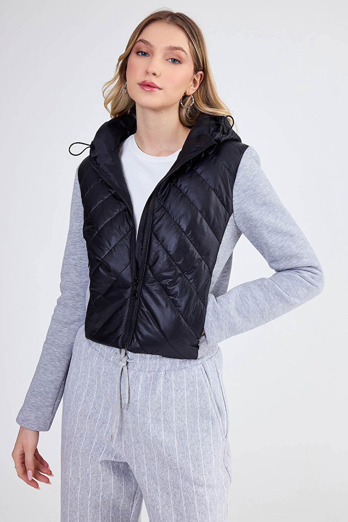 Şapkalı Kapitone Mont