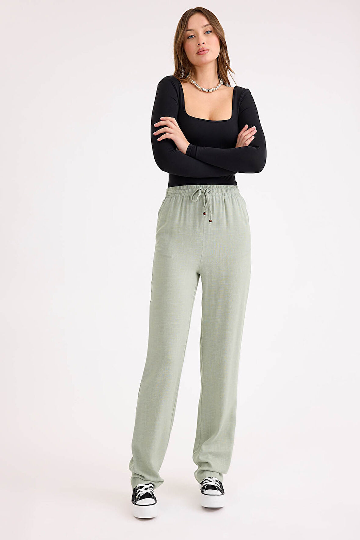 Beli Bağcıklı Viskon Keten Pantolon