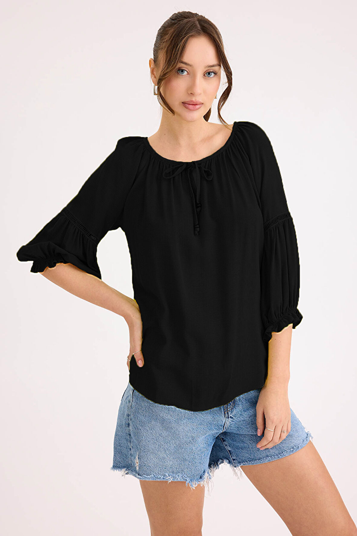 Kolu Lastikli Önü Bağlamalı Keten Bluz