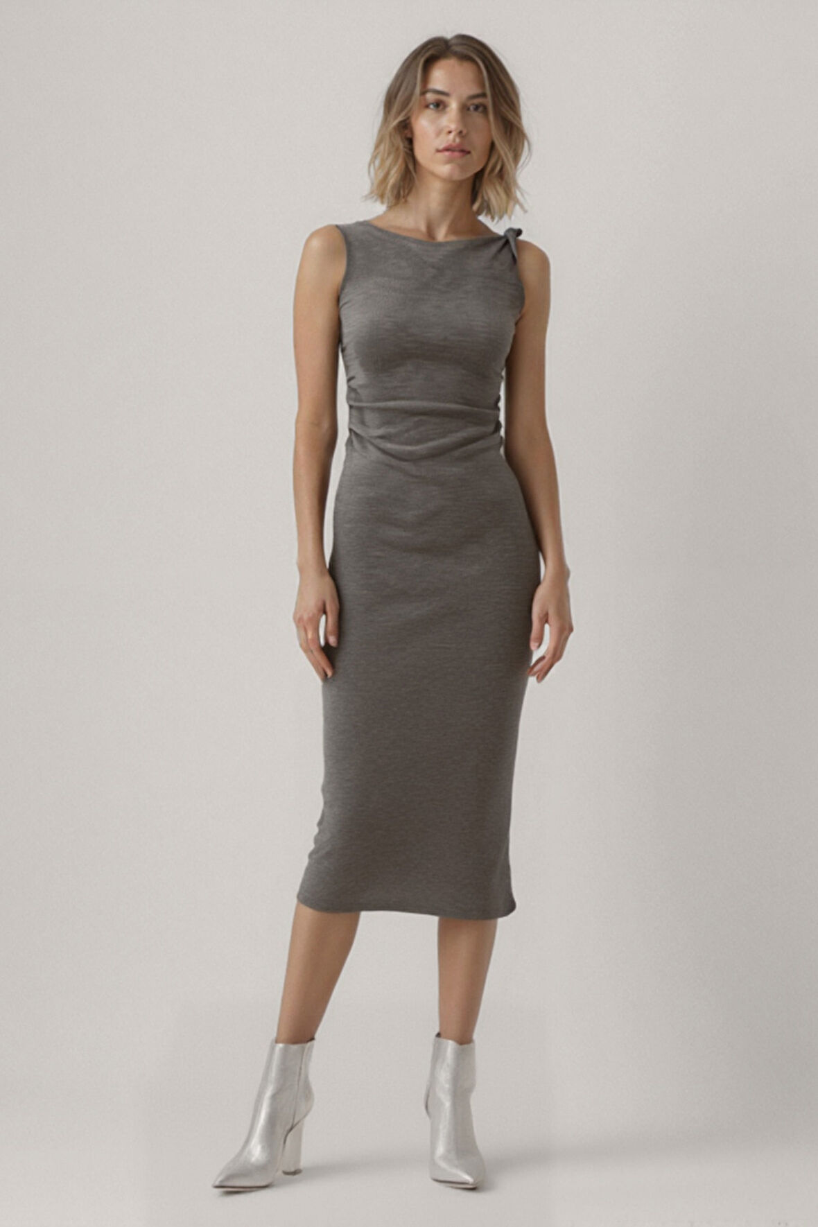 Omuzu Düğüm Detaylı Örme Elbise