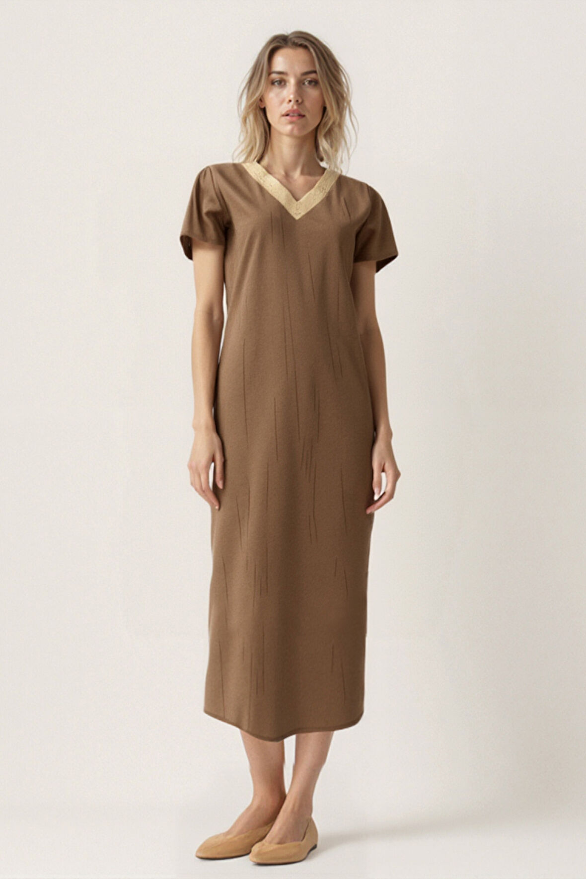 Yakası Dantelli Salaş Midi Elbise