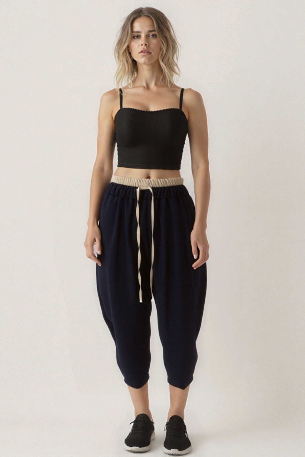 Bel Kısmı Çift Renkli Pantolon