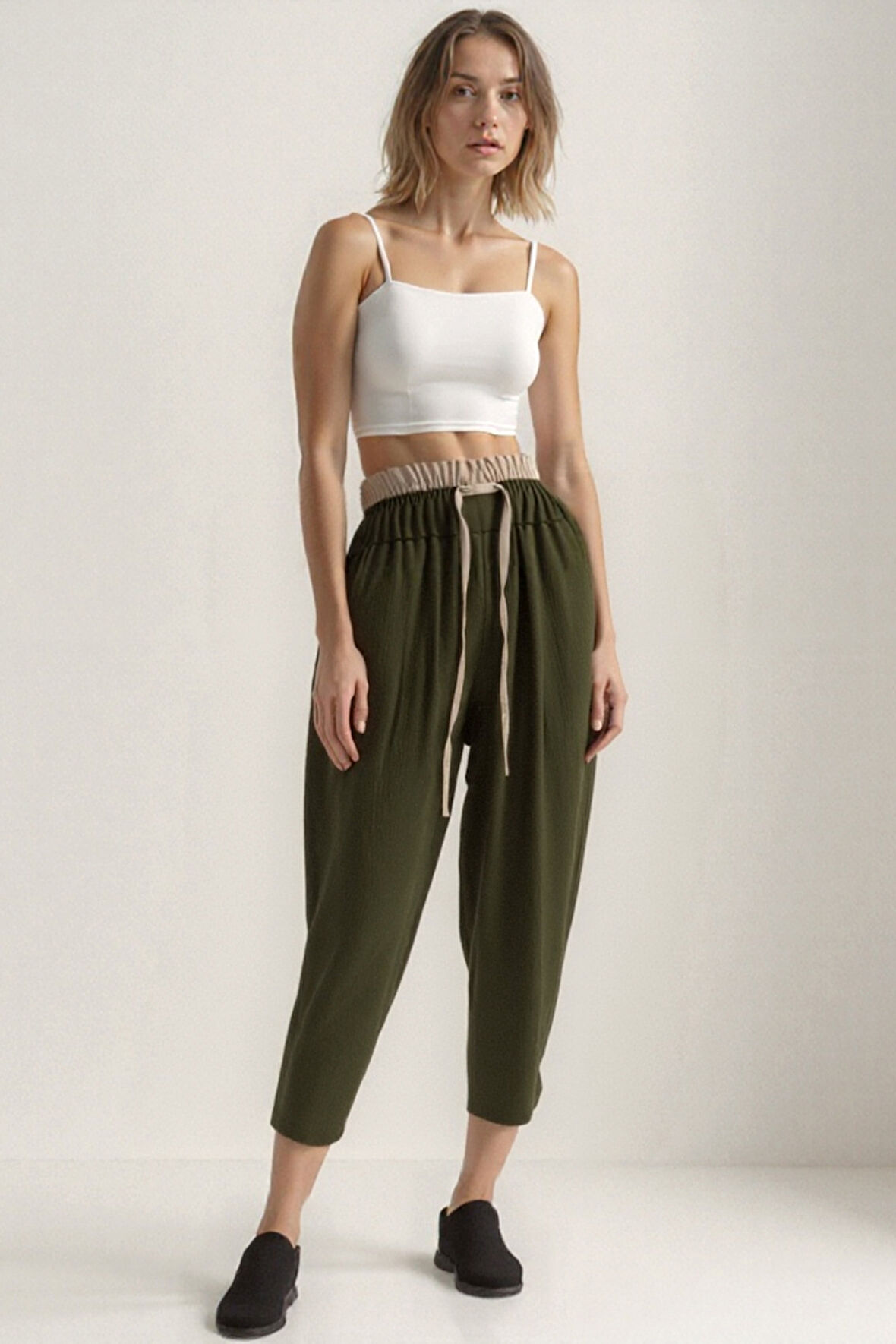 Bel Kısmı Çift Renkli Pantolon