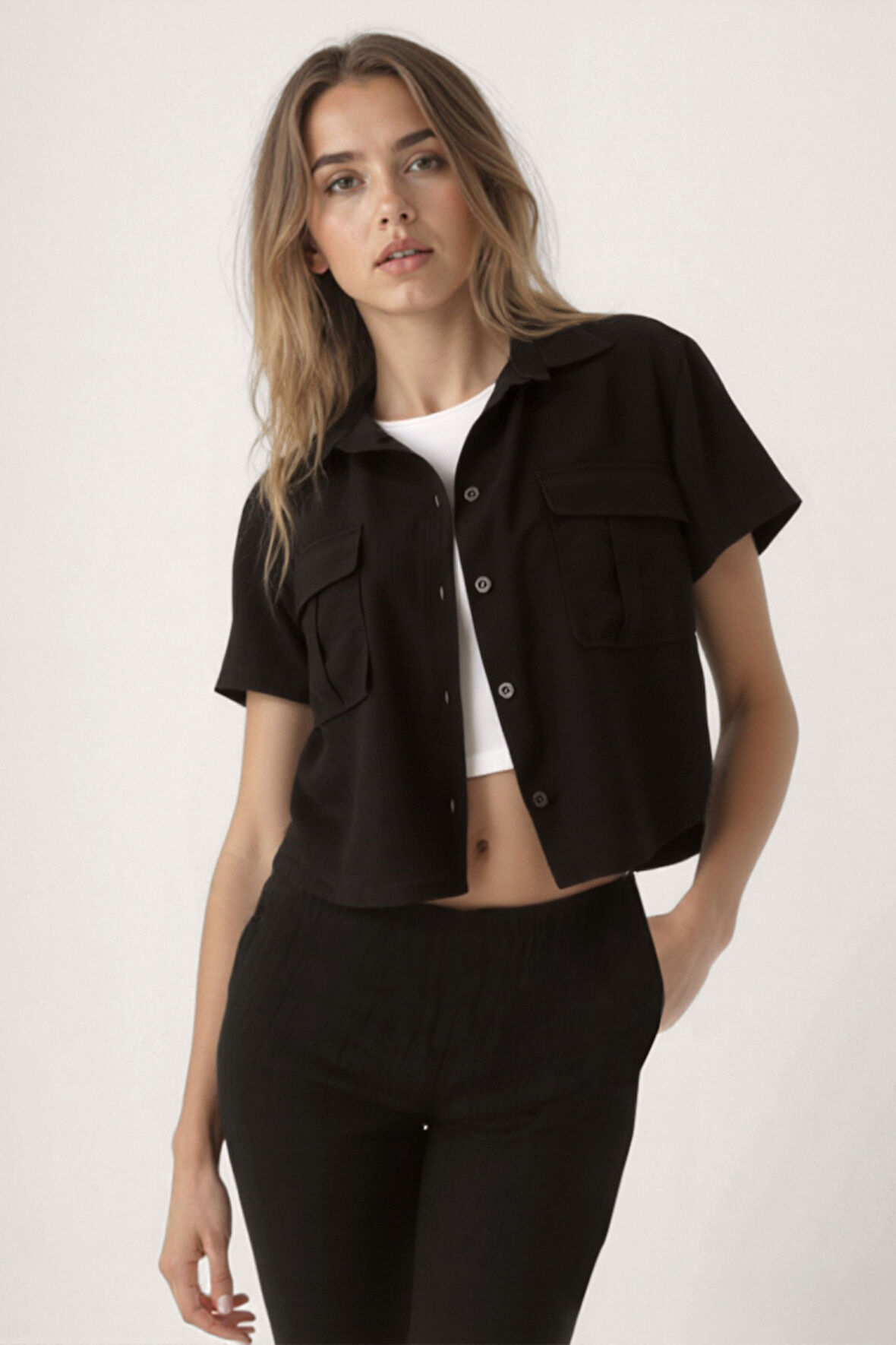 Kapak Cepli Krinkıl Kumaş Gömlek