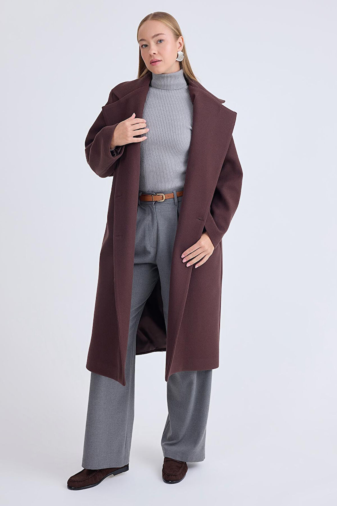 Düğmeli Uzun Kaşe Kaban