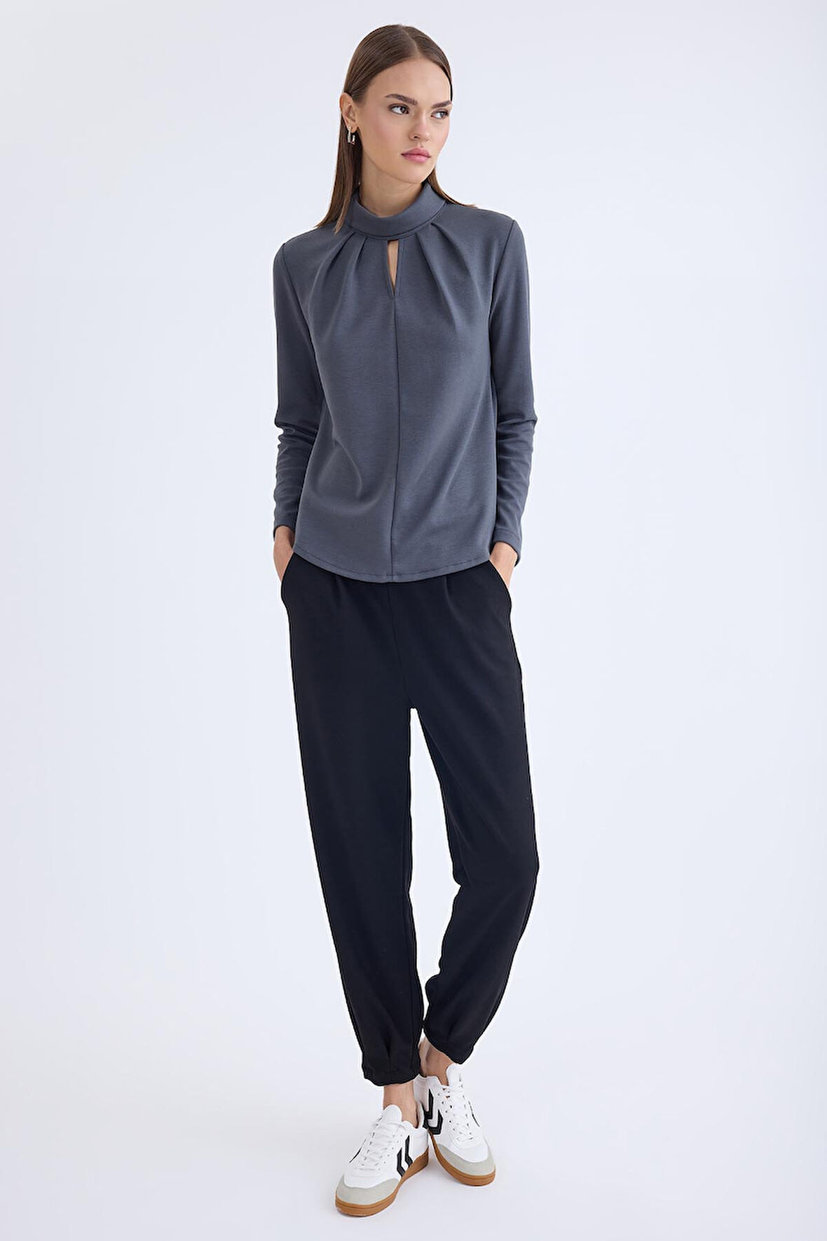 Beli Lastikli Pileli Eşofman Pantolon