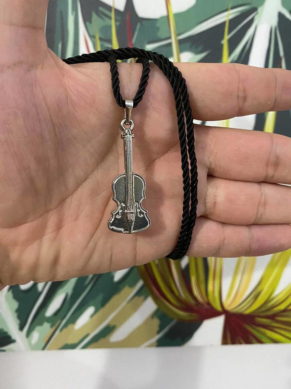 Keman Kolye Siyah Kordon