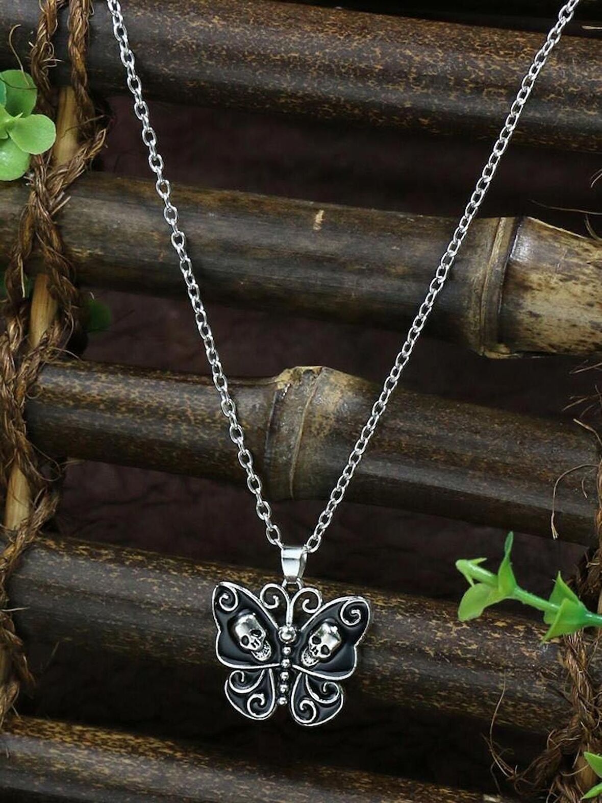 Retro Vintage Gotik Zincirli Kelebek Kuru Kafa Kolye