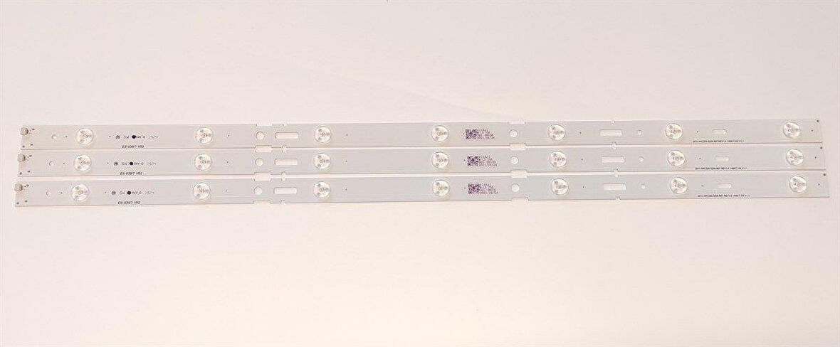 ARÇELİK BEKO GRUNDİG ALTUS 32 İNCH 62,5 CM Samsung_2014ARC320_3228_B07 LED BAR