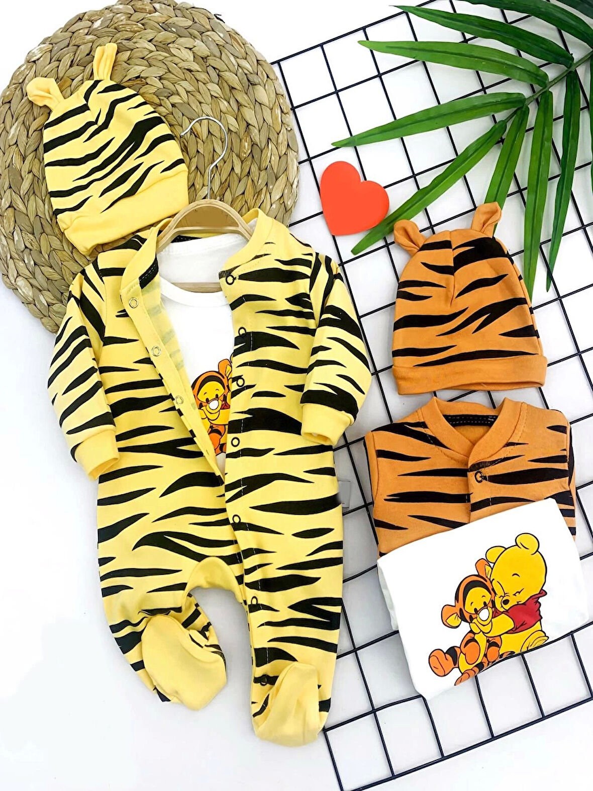 3-6-9-12 Ay Pooh Desenli Zebra Çizgili Şapkalı Sweatli 3lü Kız Erkek Bebek Tulumu(sarı)