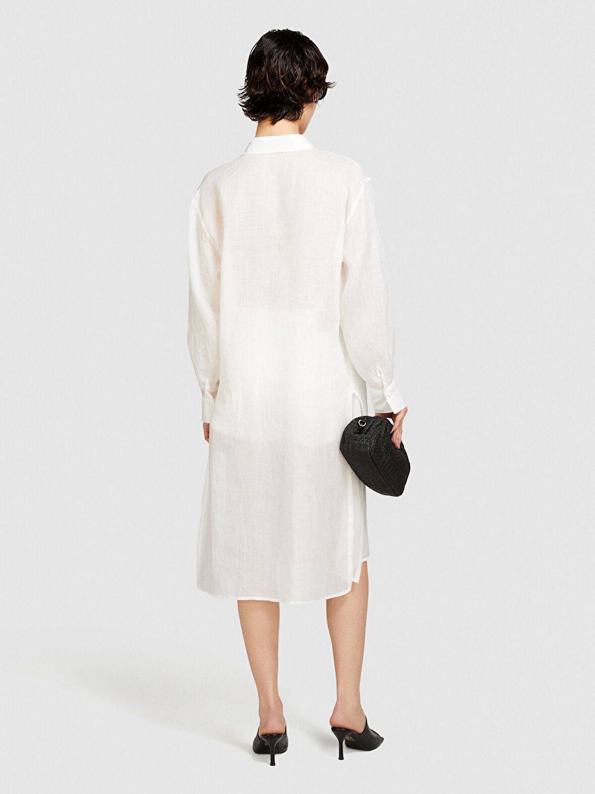 %100 Rami Önü Düğmeli Yanları Yüksek Yırtmaçlı Gömlek Kadın Kırık Beyaz Gömlek - 324P58IVLQ077