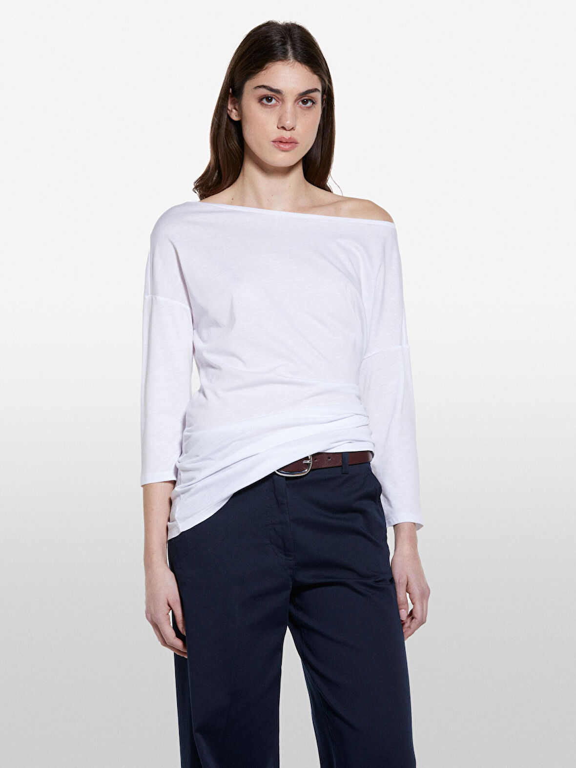 Modal Karışımlı Kayık Yaka Regular Fit T-Shirt Kadın Beyaz T-Shirt - 325P3QU4L12EE