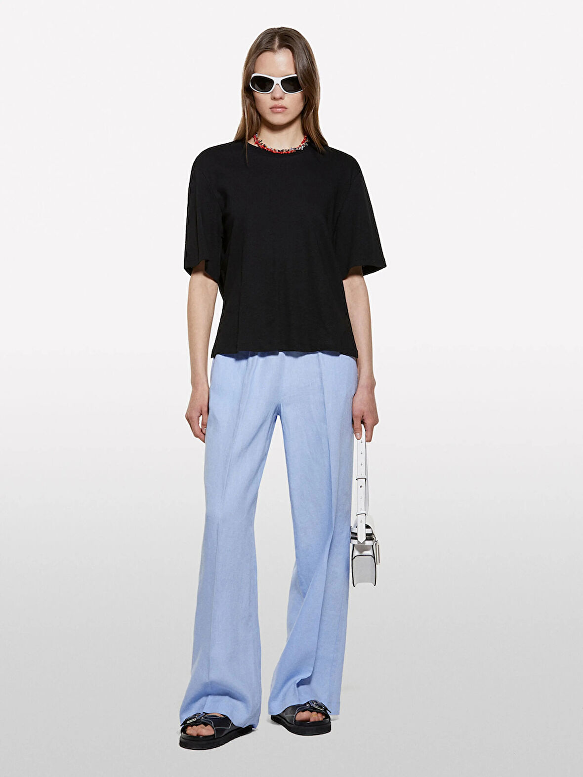 Keten Karışımlı Bisiklet Yaka T-Shirt Kadın Siyah T-Shirt - 325P3UTFL107C