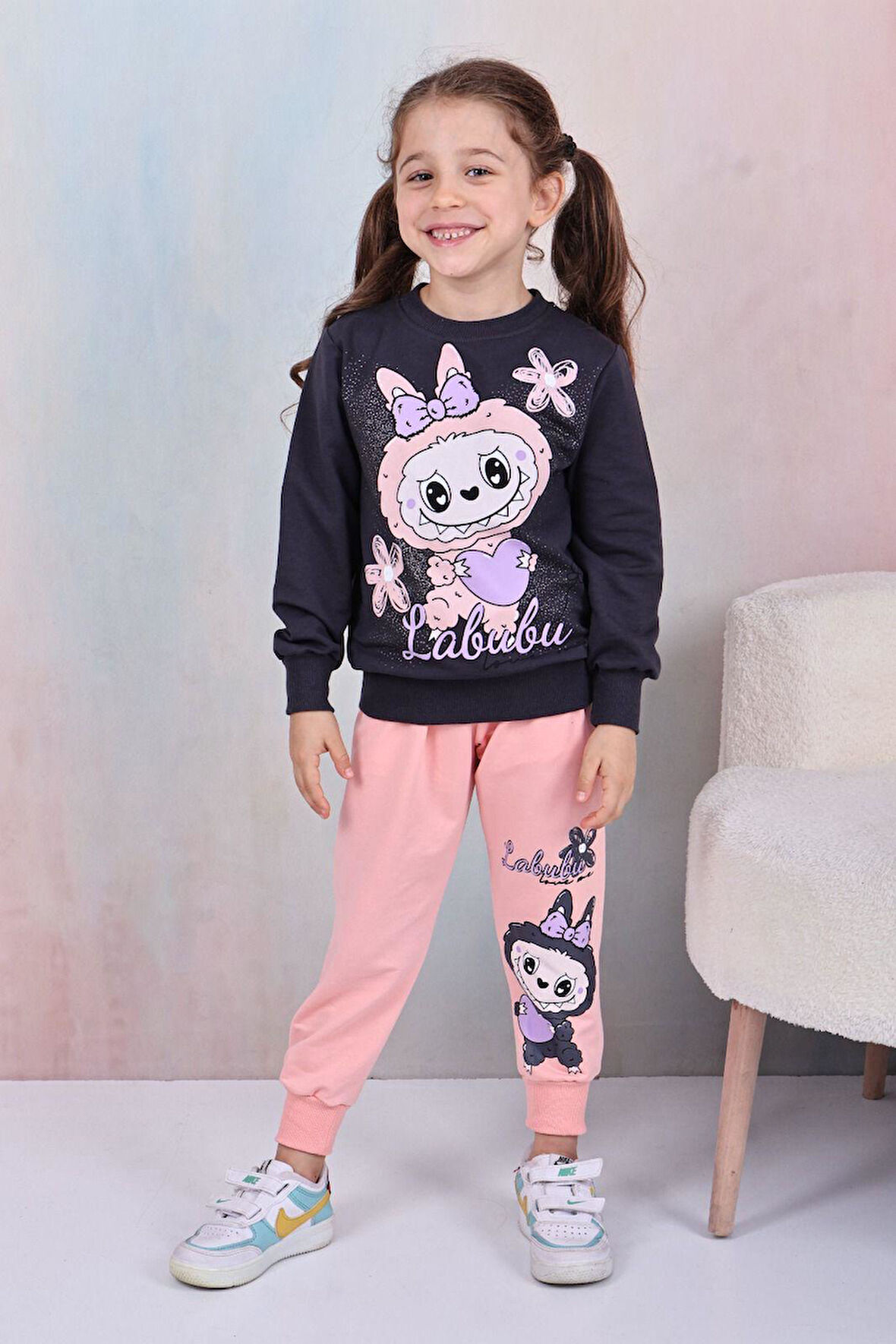 PJK2İ Labubu Desenli 2 İp %100 Pamuk Kız Çocuk Eşofman Takımı 3-10 Yaş 8188