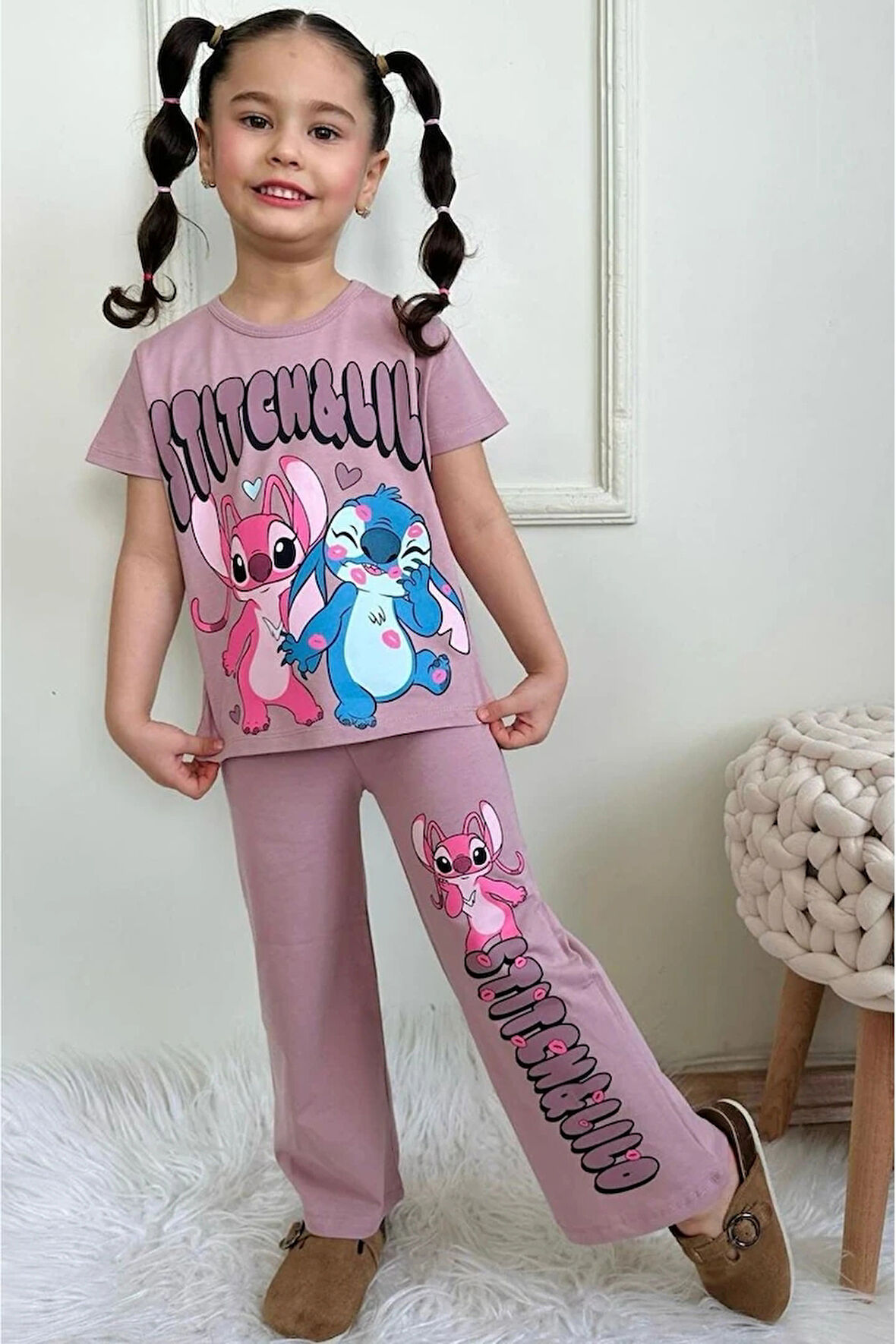 PJKBP Stitch Desenli Gül Kurusu Bol Paça Kız Çocuk Kısa Kol Takım 3-10 Yaş 7619-GK