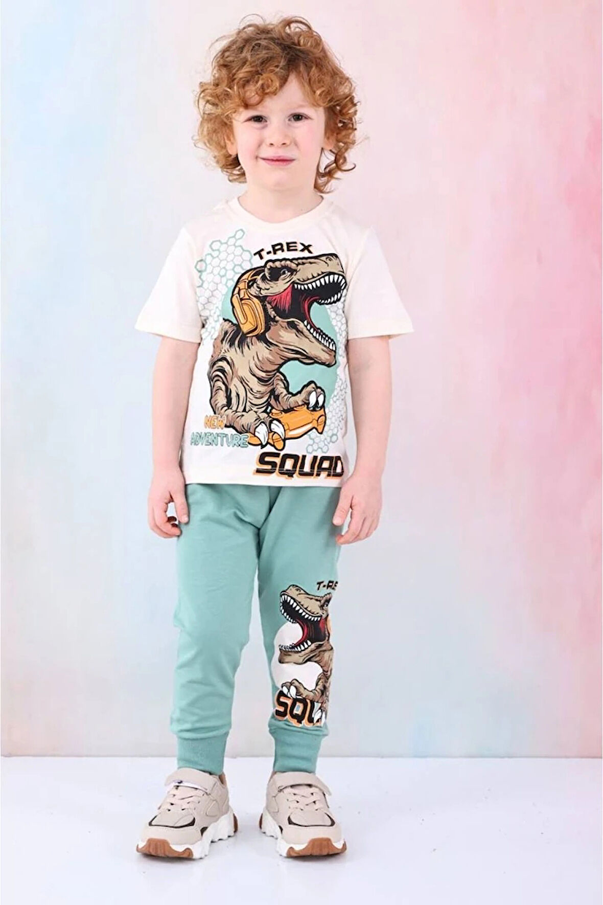 PJKKE T-rex Dinazor Desenli Yeşil Eşofmanlı Erkek Çocuk Kısa Kol Takım 3-10 Yaş 7495-Y