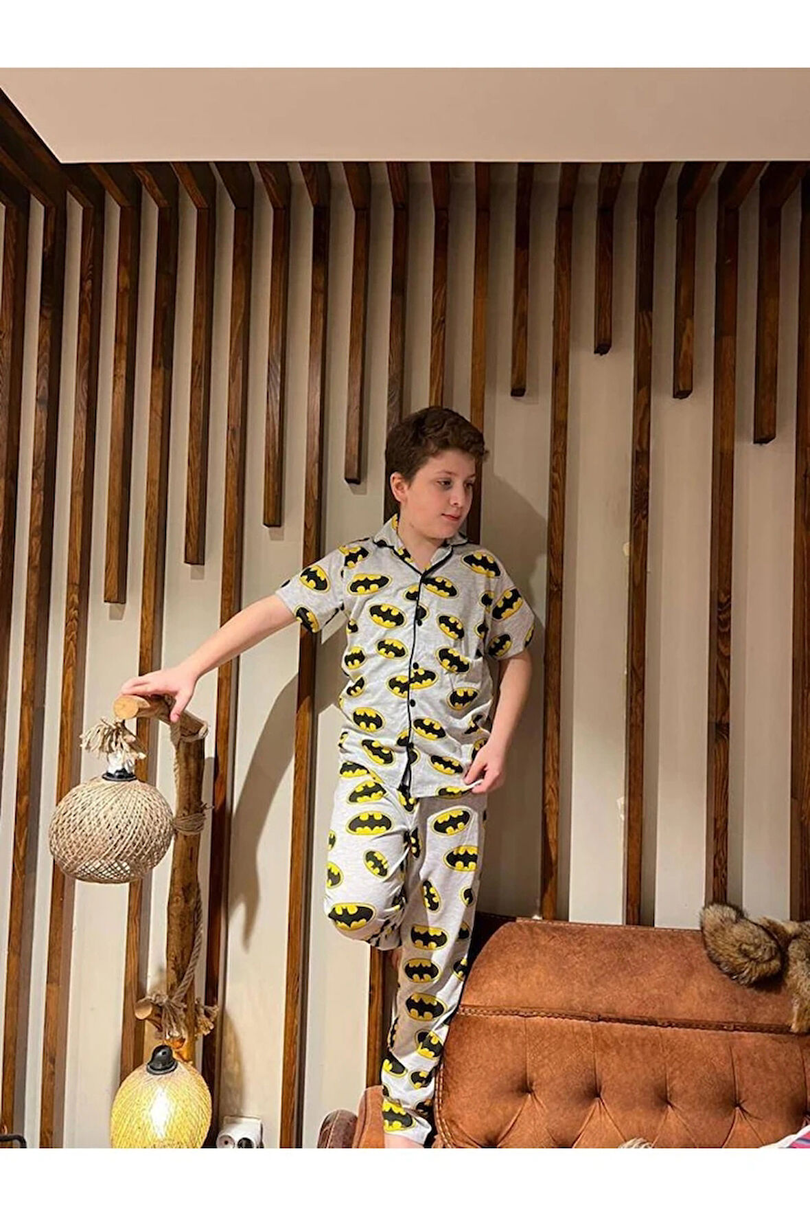 PJKÖ Batman Desenli Gri Kısa Kollu Önden Düğmeli Erkek Çocuk Pijama Takımı 4-12 Yaş 00701K