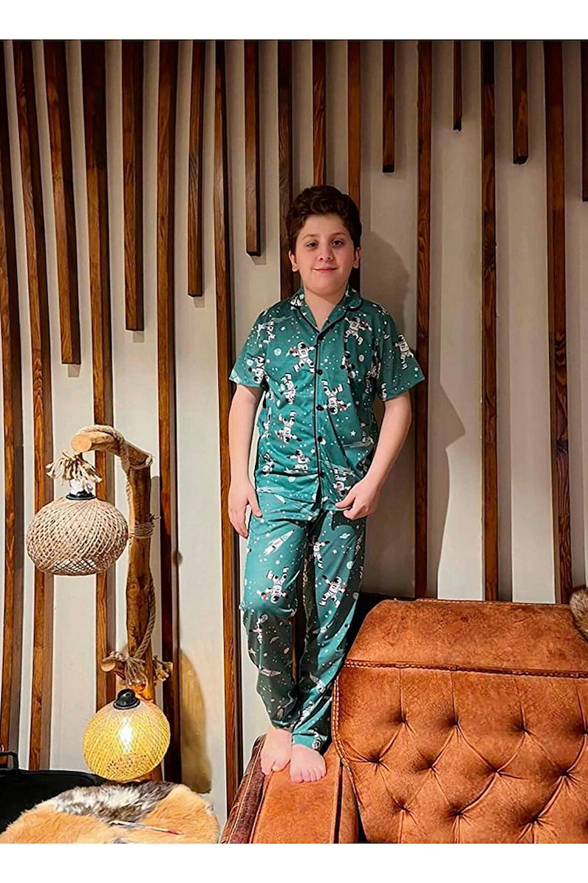 PJKÖ Astronot Desenli Yeşil Kısa Kollu Önden Düğmeli Erkek Çocuk Pijama Takımı 4-12 Yaş 0702K