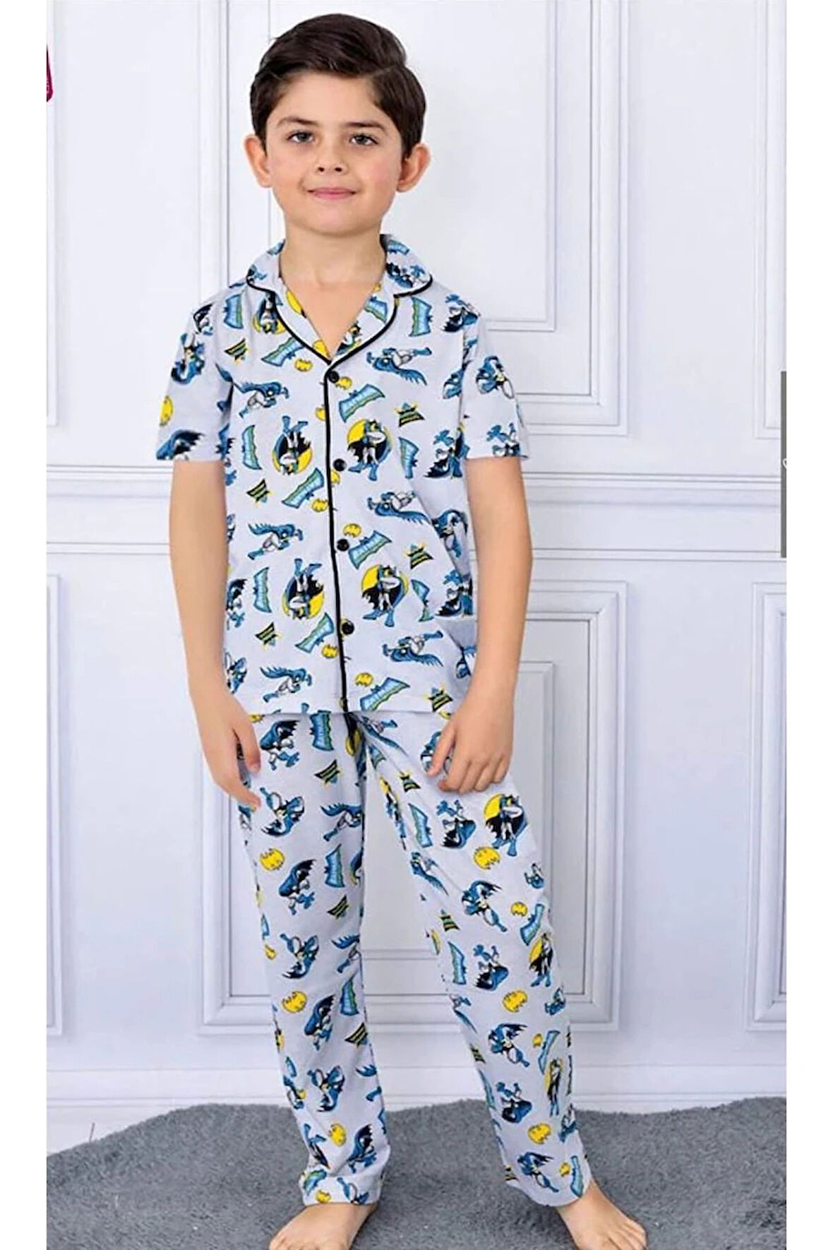 PJKÖ Batman Desenli Gri Kısa Kollu Önden Düğmeli Erkek Çocuk Pijama Takımı 4-12 Yaş 711K
