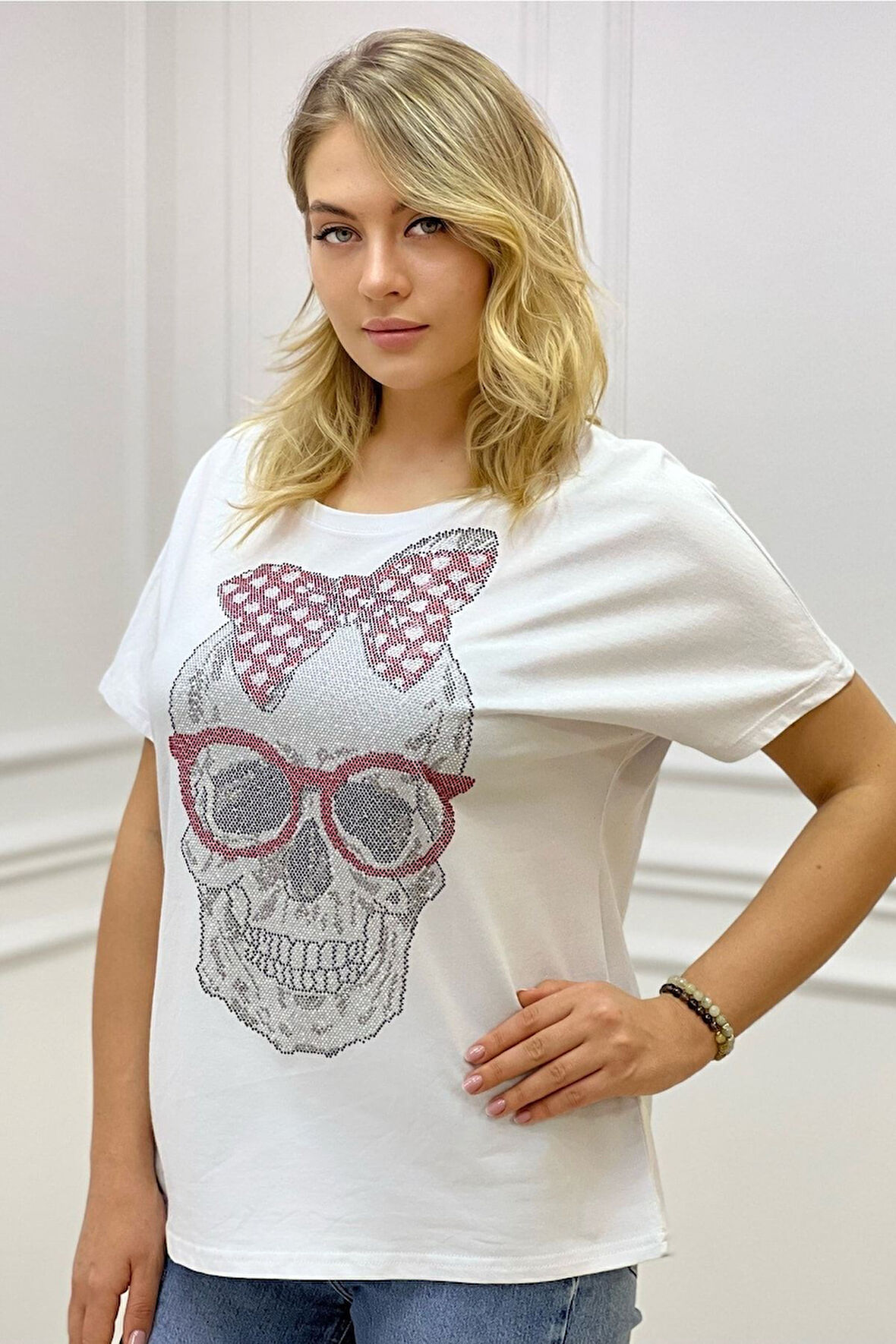 Bol Kesim Büyük Beden Crystal Kurukafa Taşlı Kırmızı Pamuk Kadın Şık Rahat Yarasa Kol T-shirt