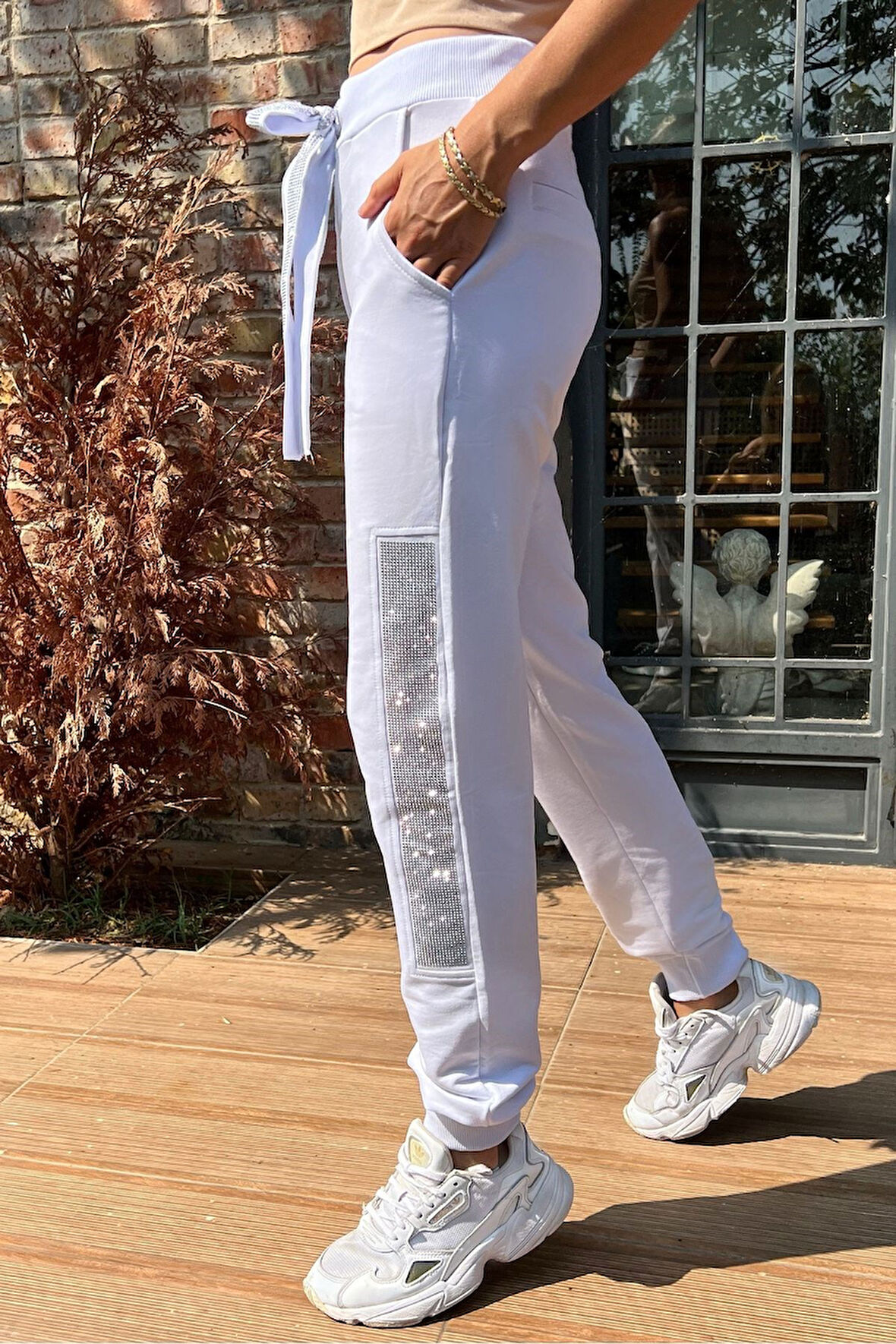 Crystal Taşlı Yüksek Belli Lastik Paçalı İki İplik Premium Pamuk Kadın Şık Rahat Eşofman Altı