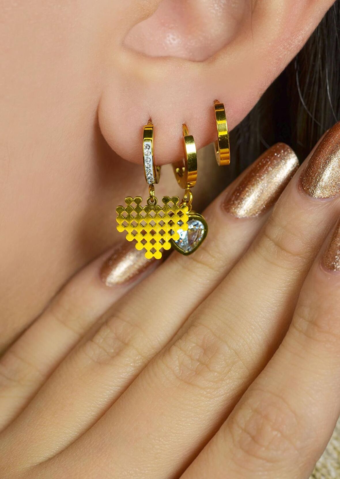 Gold Kalp Çelik Üçlü Küpe Seti