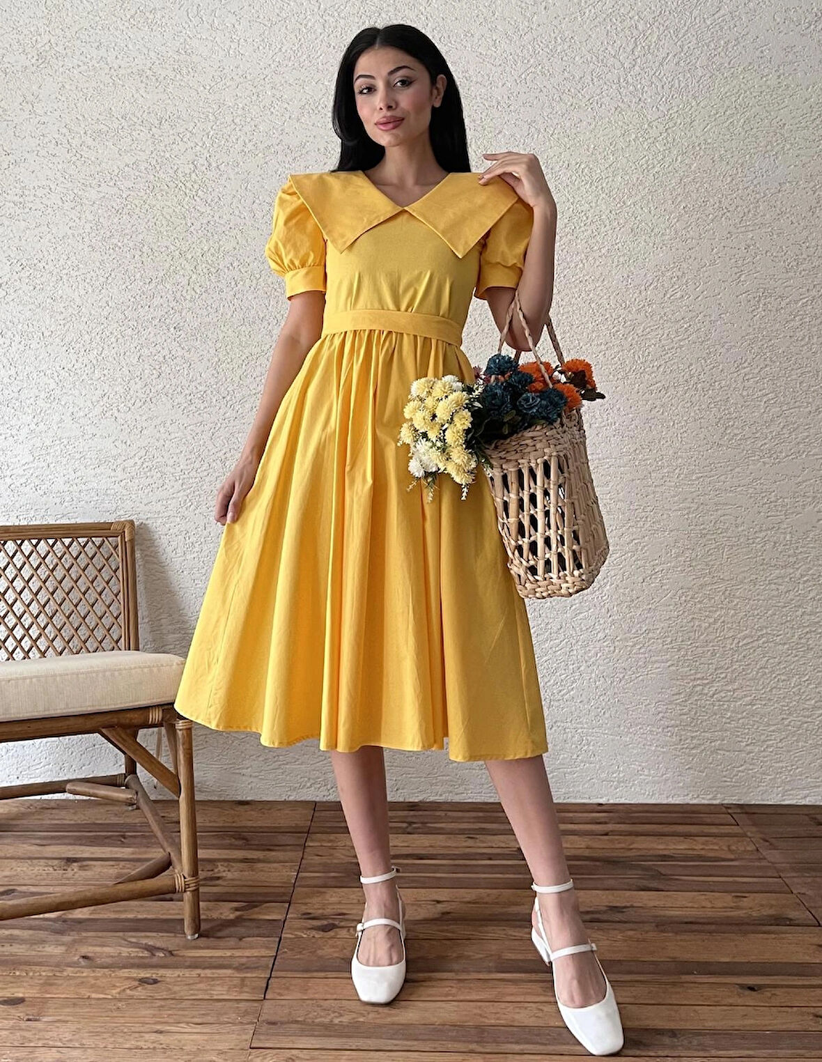 Sarı Büyük Yakalı Kloş Poplin Elbise