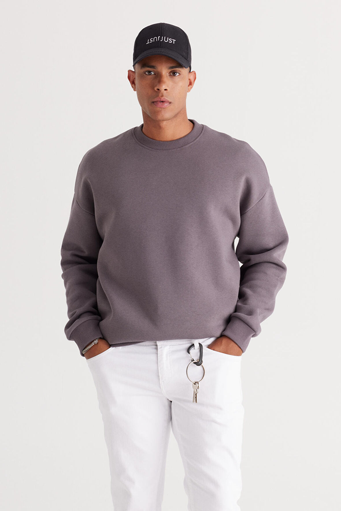 Erkek Koyu Gri Oversize Fit Bol Kesim Pamuklu Içi Polarlı 3 Iplik Bisiklet Yaka Sweatshirt