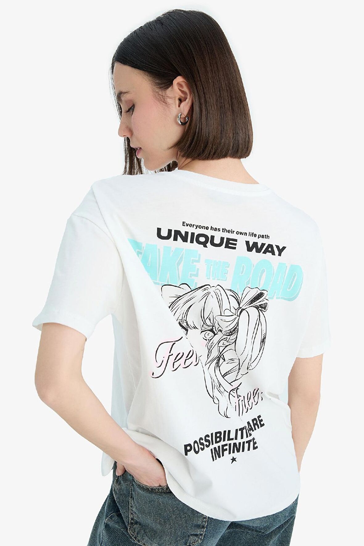 DeFacto Coool Oversize Geniş Kalıp Bisiklet Yaka Baskılı Kısa Kollu Tişört F2241AX25SMWT32