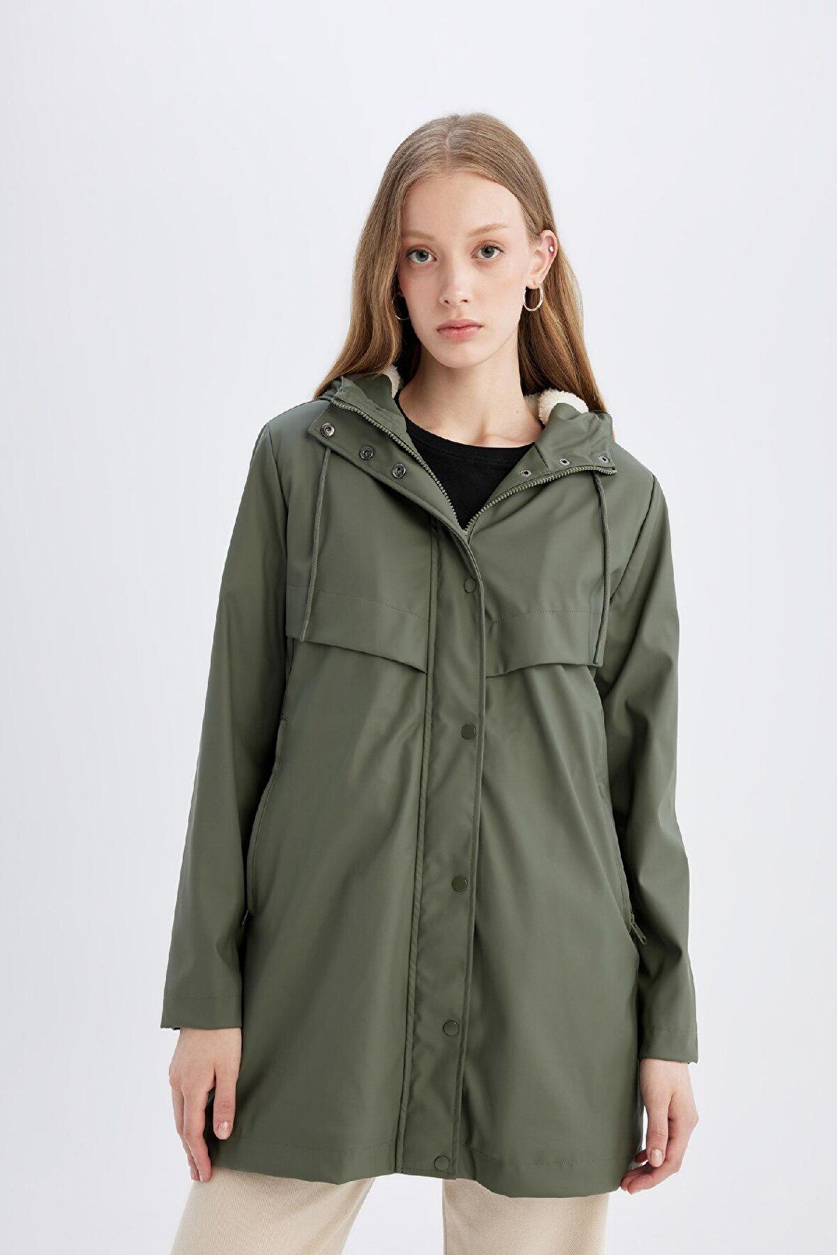 DeFacto Su  İtici Suni Deri Uzun Yağmurluk Polar Astarlı Kapüşonlu Fermuar Çıtçıtlı Cepli Mevsimlik A0982AX24WNKH6