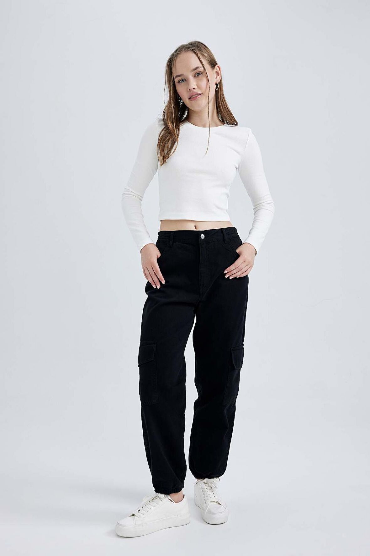 DeFacto Coool Gabardin Jogger Pantolon Basic Düz Normal Bel Kargo Cepli B0454AX23AUBK27