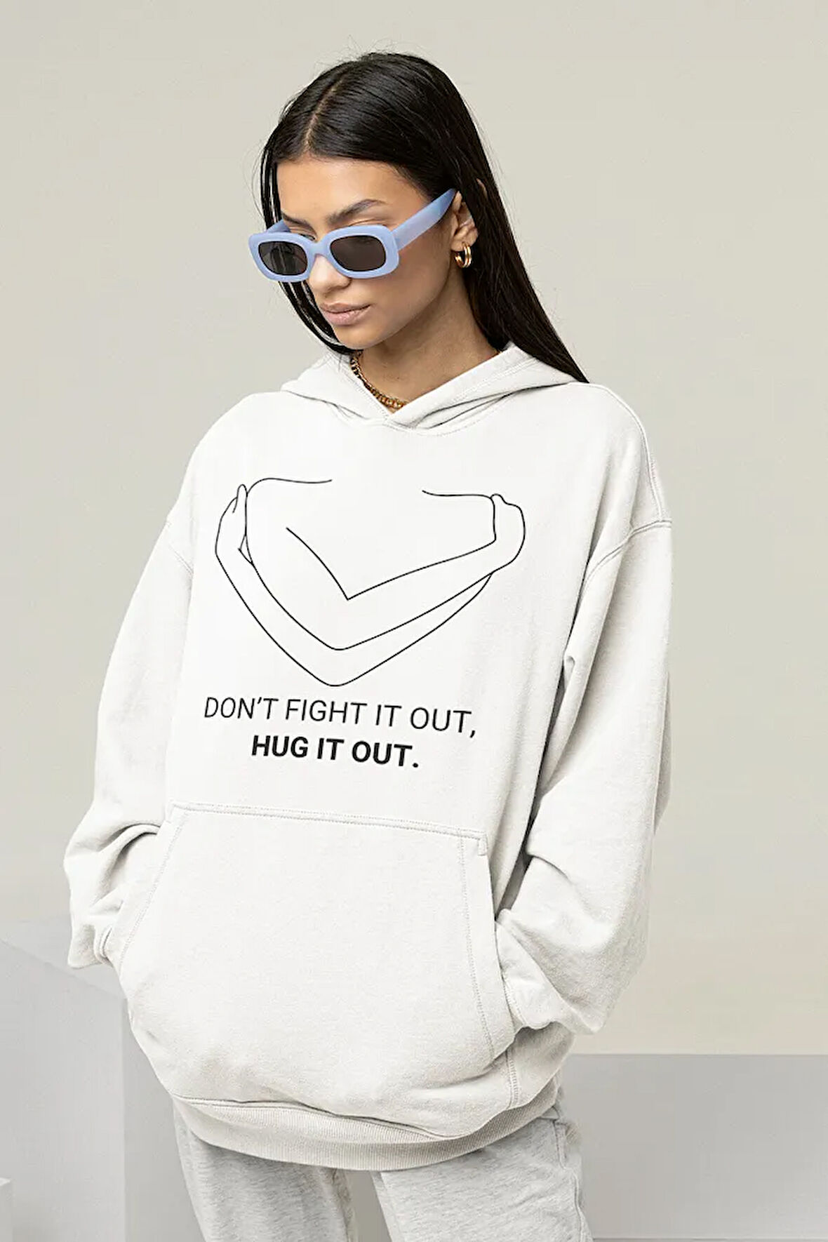 Dont Fight It Out, Hug It Out Yazılı Unisex Oversize Hoodie