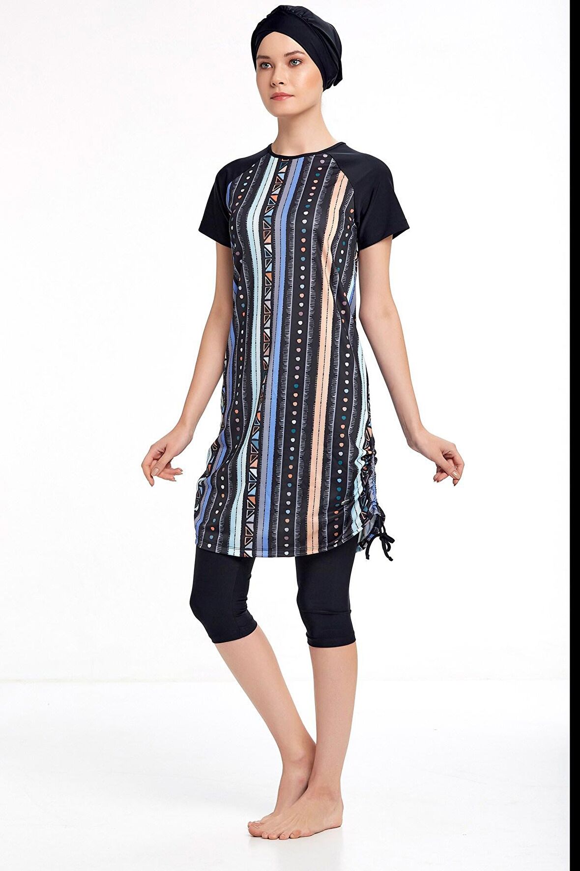 Adasea Siyah Yarı Kapalı Kısa Kol Tesettür Mayo