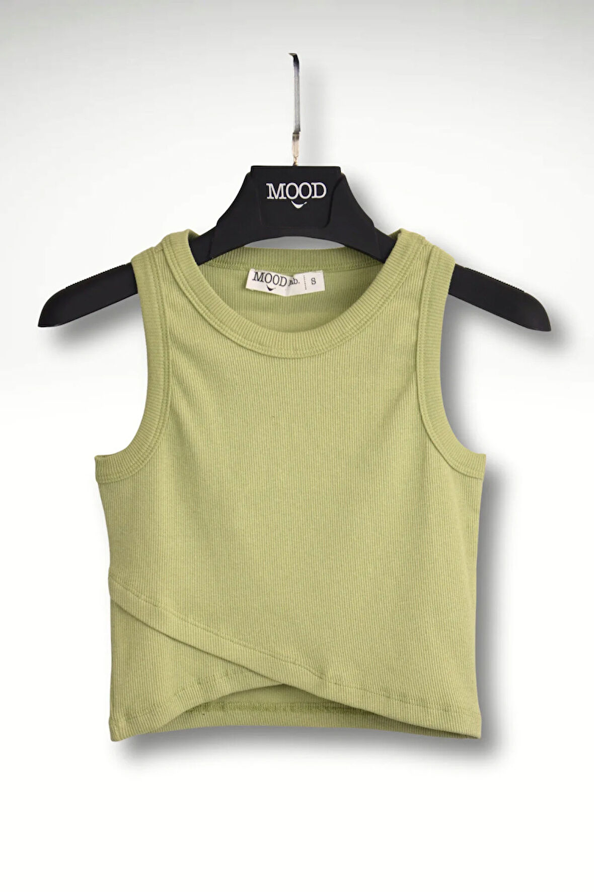 Haki Yeşili Kolsuz Crop Kruvaze Detaylı Top Atlet Tişört