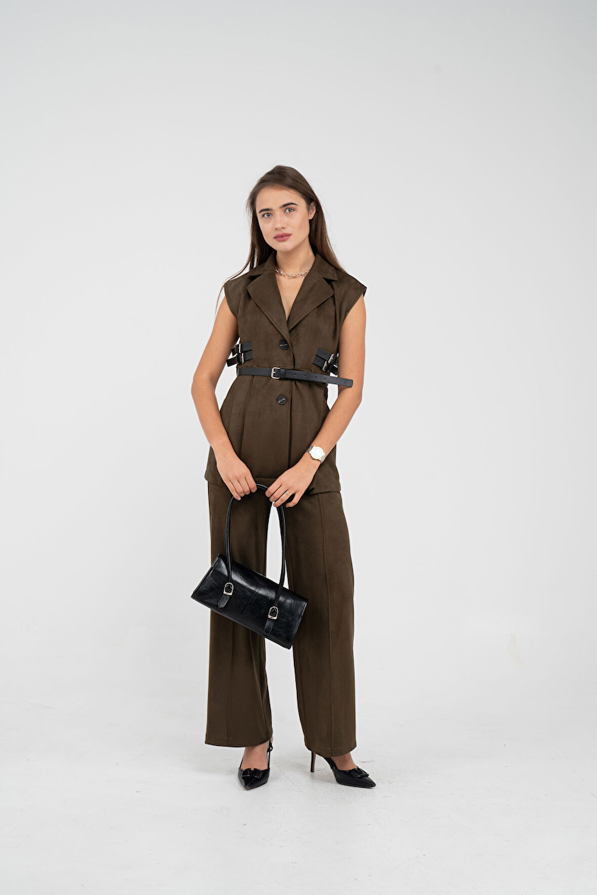 Kemer Detaylı Kolsuz Süet Takım K8084