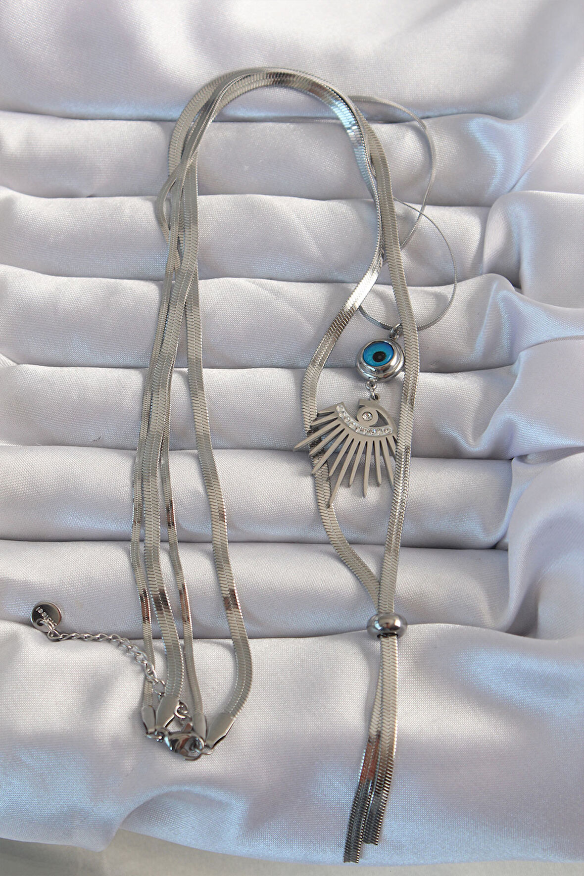 Zarif Kadın için Silver Çelik Zirkonlu Göz Nazarlı Uzun Asansör Kolye