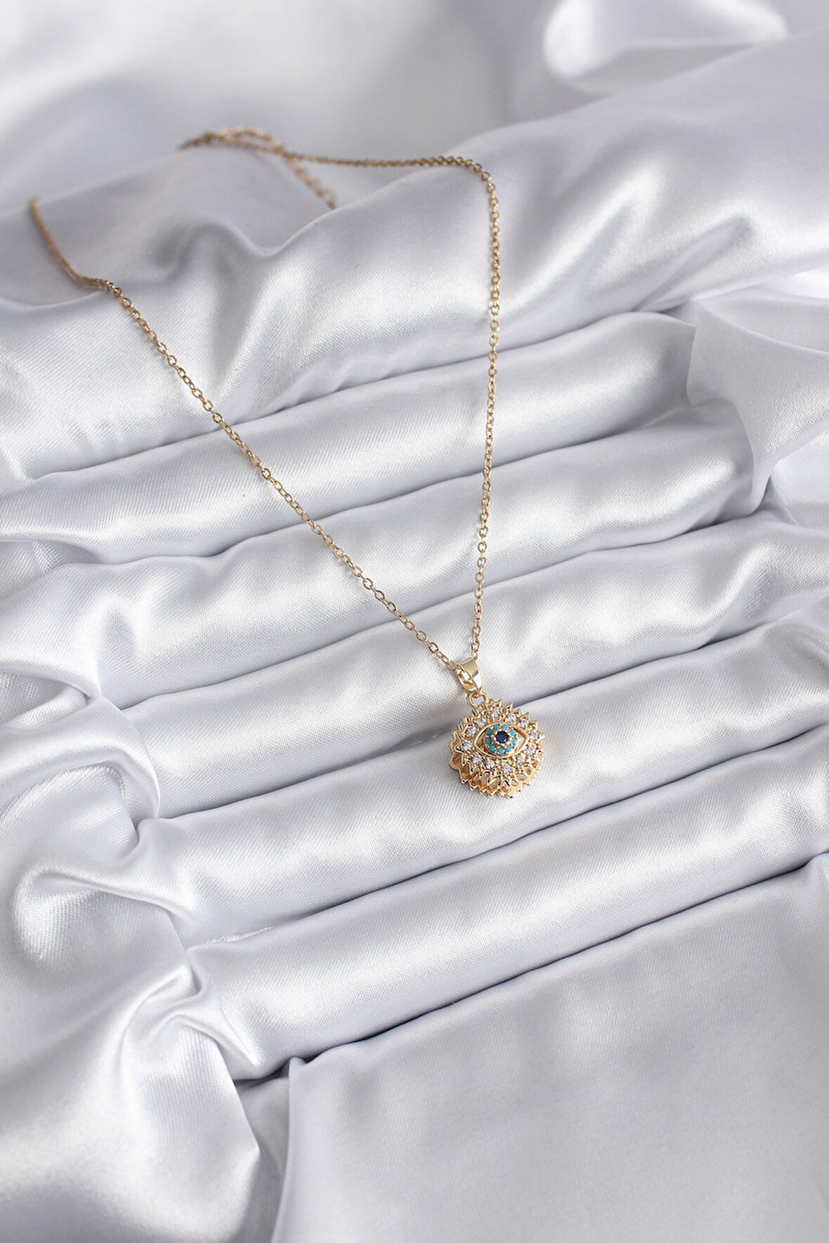 Zarif Kadın için Golden Çelik Zirkonlu Göz Tip Kolye