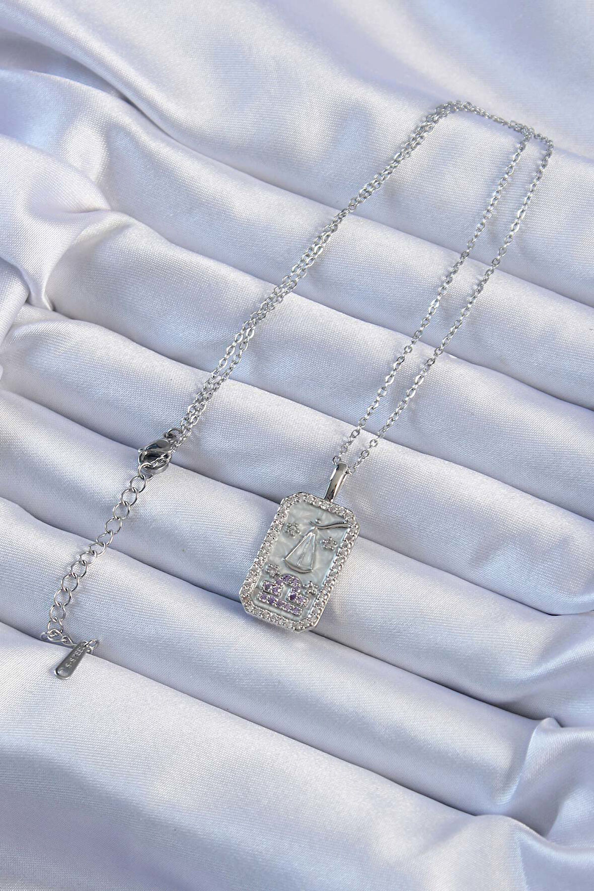 Zarif Kadın için Silver Çelik Zincir Lila Zirkonlu Tarot Kolye