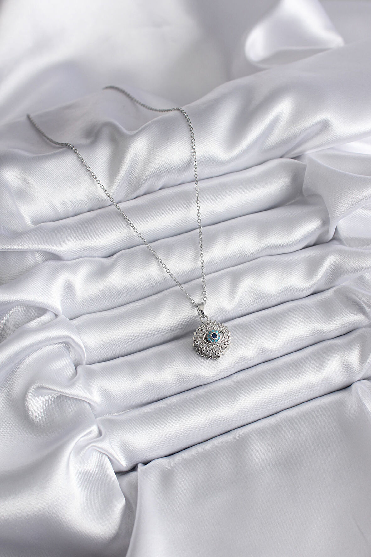 Zarif Kadın için Golden Çelik Zirkonlu Göz Kolye