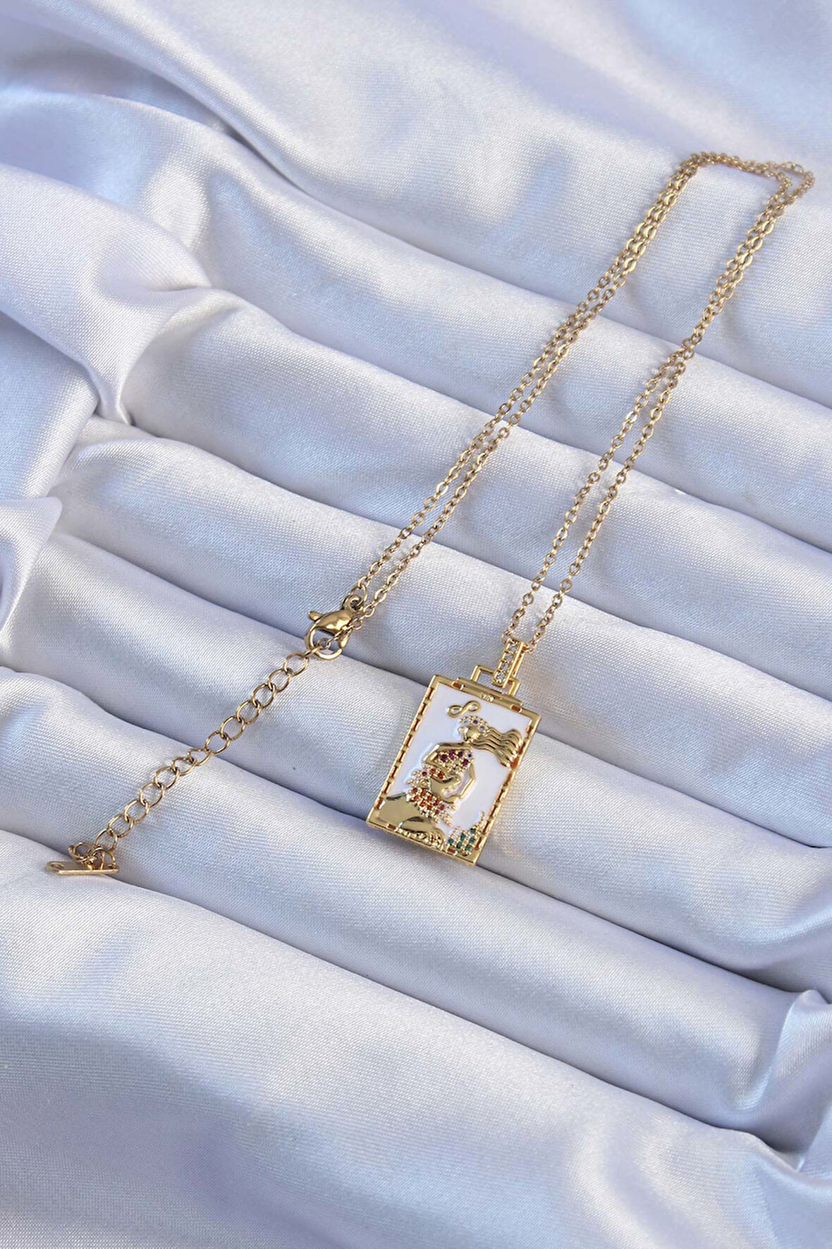 Zarif Kadın için Golden Çelik Zincir Beyaz Mineli Tarot Kolye