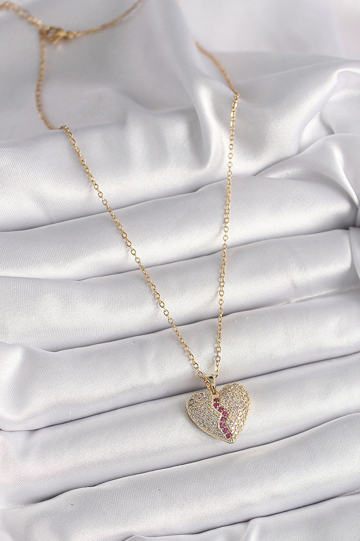 Zarif Kadın için Golden Çelik Zincir Zirkonlu Kalp Tarz Kolye