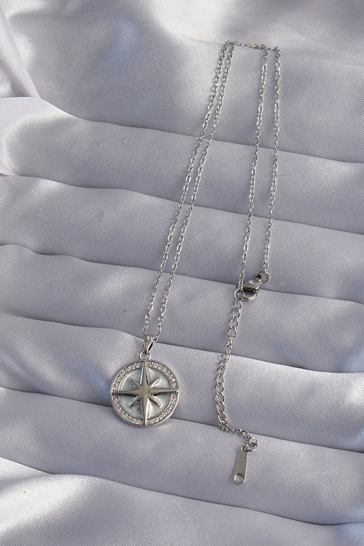 Zarif Kadın için Silver Çelik Zincir Zirkonlu Kutupyıldız Kolye