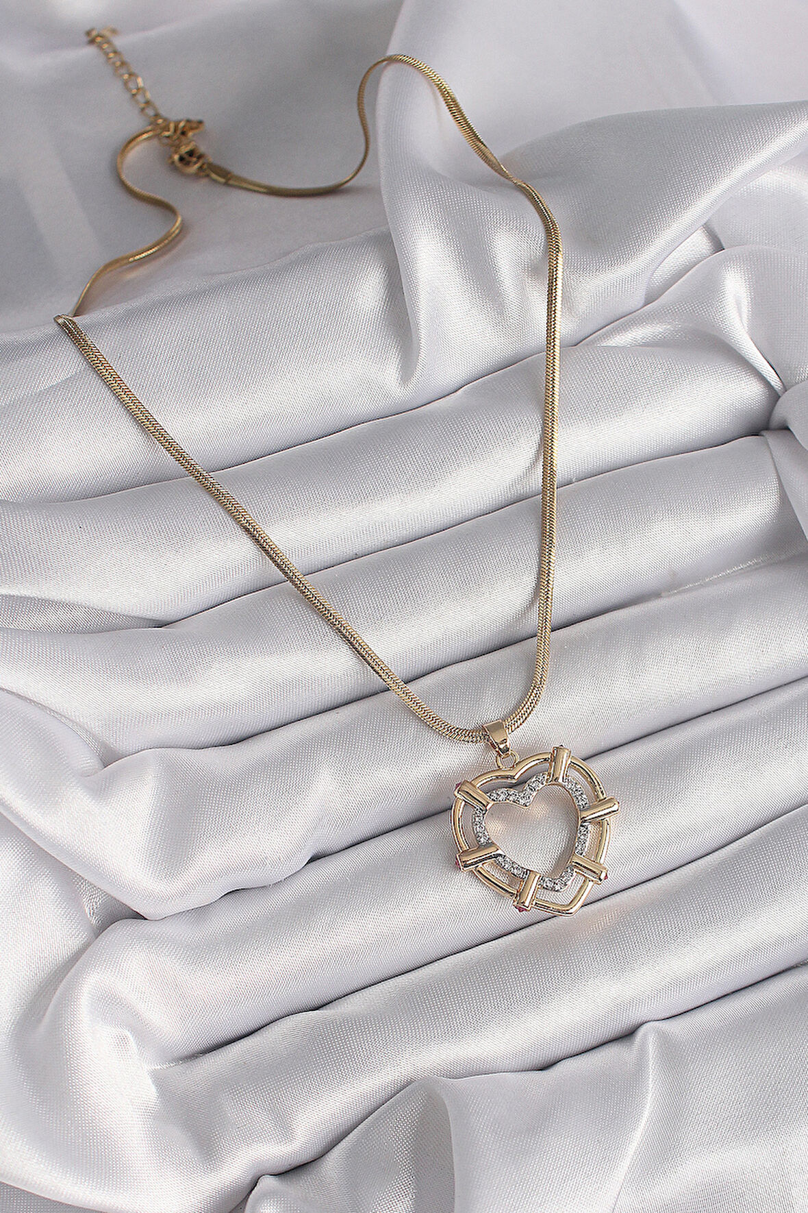 Zarif Kadın için Golden Çelik İtalyan Zincir Alaca Zirkon Kalp Kolye